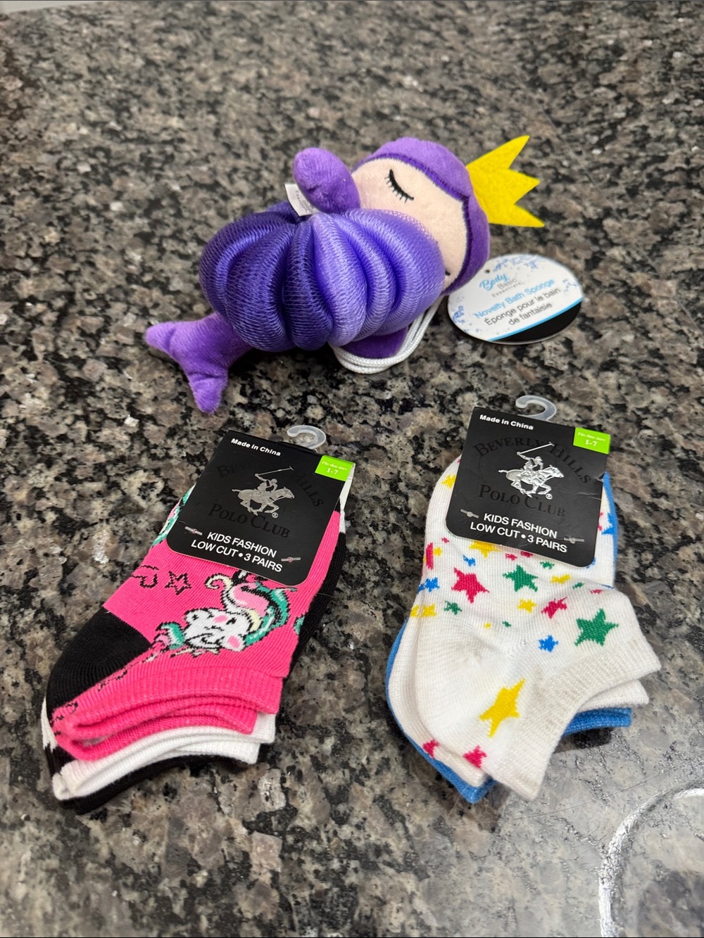 Beverly Hills Polo Club girls socks and bath sponge NWT shoe size 1-7